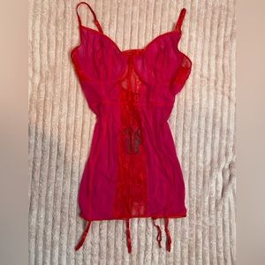 PrettyLittleThing Vibrant Red and Pink Chemise